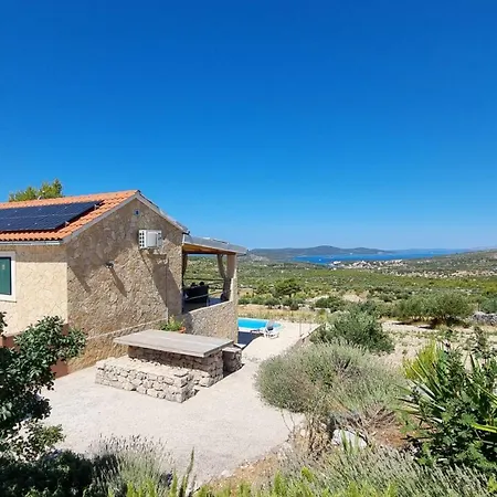 Aura Milna (Brac)