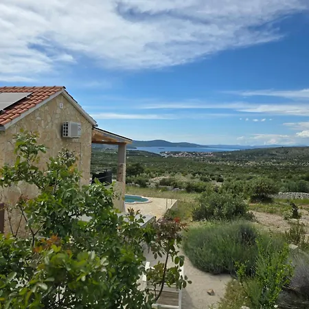 Holiday home Aura *
